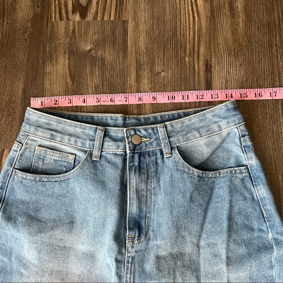 SHEIN Distressed Boyfriend High Waist Style Ripped Jeans - Picture 14 of 15